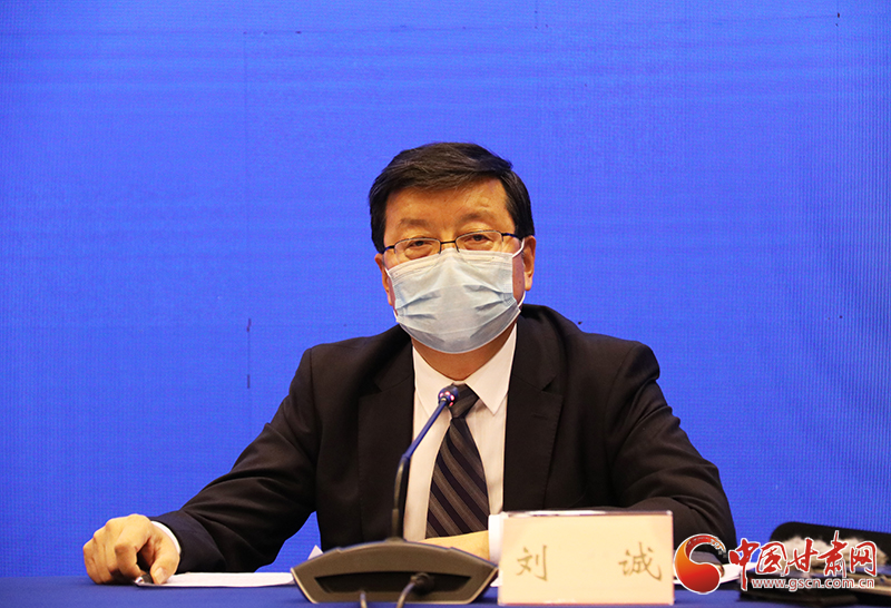 甘肅省人社廳：落實落細(xì)“四個確?！贝胧?實現(xiàn)貧困人口基本養(yǎng)老保險全覆蓋（圖）