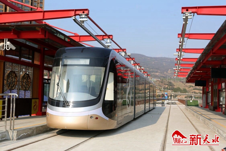 王銳調(diào)研有軌電車示范線一期工程、工業(yè)博物館等項目建設情況