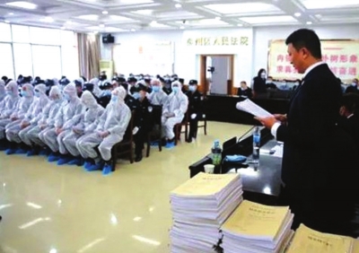 天水秦州區(qū)開審18人涉惡案 被控涉嫌敲詐勒索、尋釁滋事、開設賭場等