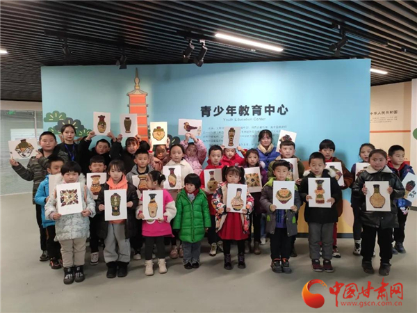 博物館里過臘八 武威這些孩子用五谷拼文物！