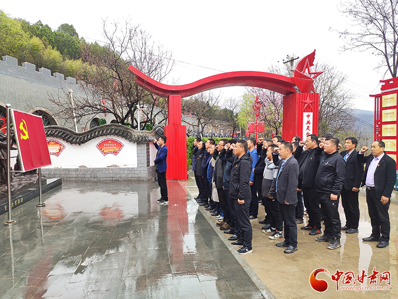 平?jīng)鲮`臺開展“我為群眾辦實(shí)事”實(shí)踐活動 助推黨史學(xué)習(xí)教育走深走實(shí)
