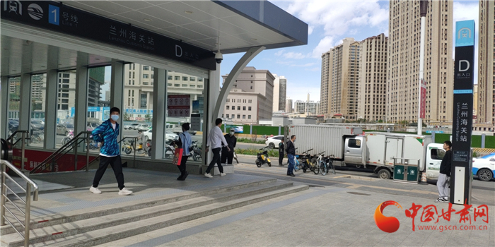 尋人：在蘭州地鐵蘭州海關(guān)站暖心救人的警察你在哪？