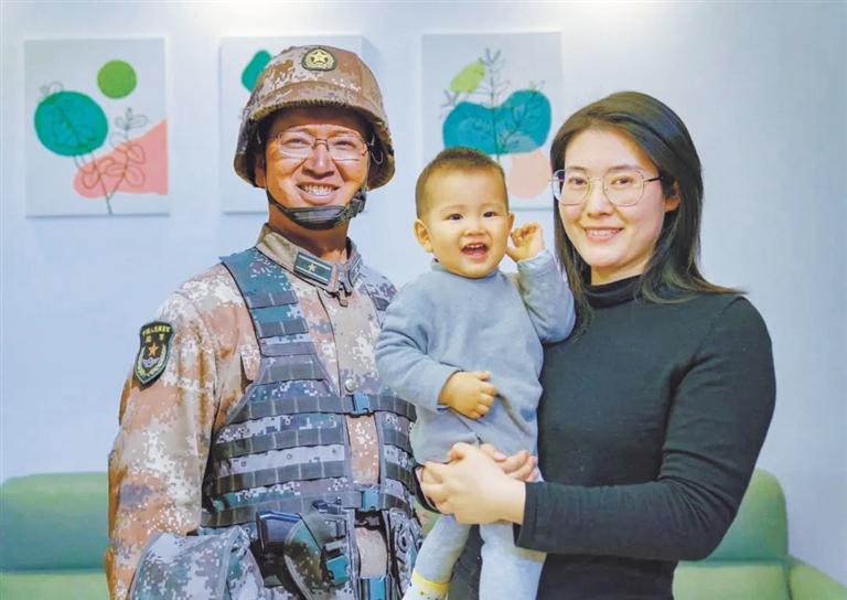 蘭州市退役軍人事務(wù)局舉行清明代祭掃儀式 陳紅軍烈士父親給兒子寫來寄語 “你是祖國的好兒女，也是我們的驕傲”
